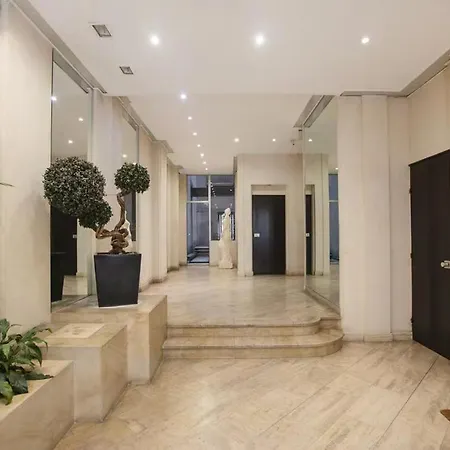 Apartment Avenue Kleber A Proximite De L'arc De Triomphe, Avenue Des Champs Elysees, Trocadero, Paris
