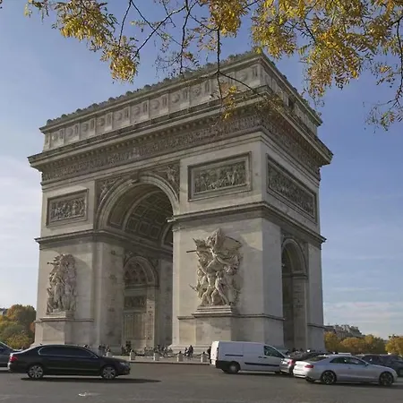 Apartment Avenue Kleber A Proximite De L'arc De Triomphe, Avenue Des Champs Elysees, Trocadero, Paris
